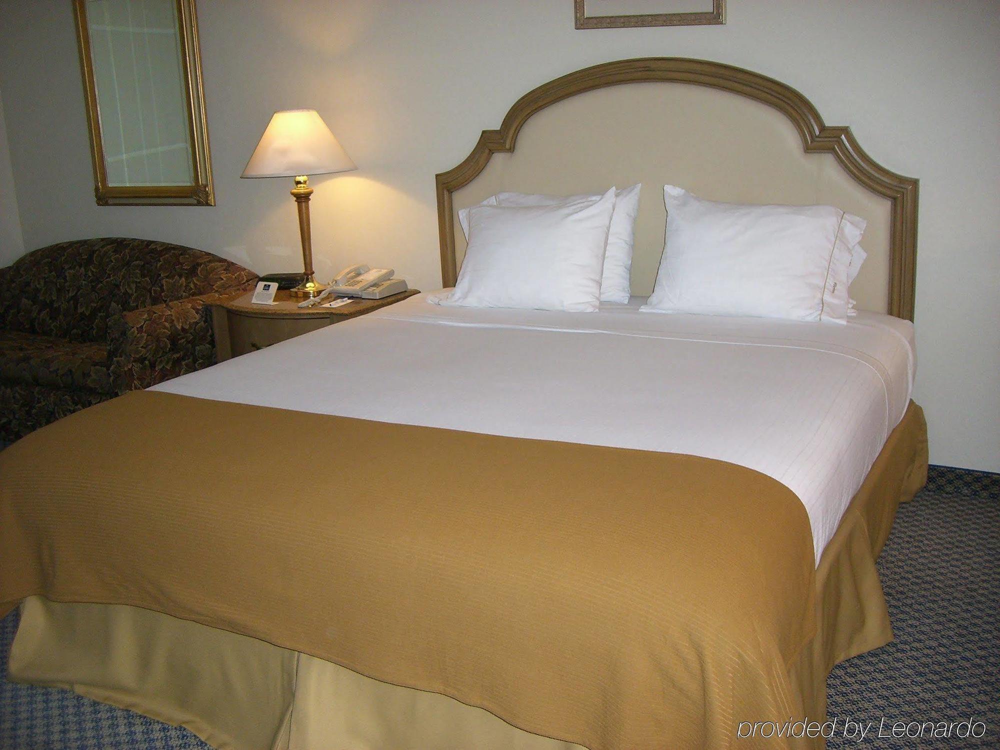 Comfort Inn & Suites Houston I-10 West Energy Corridor Rom bilde