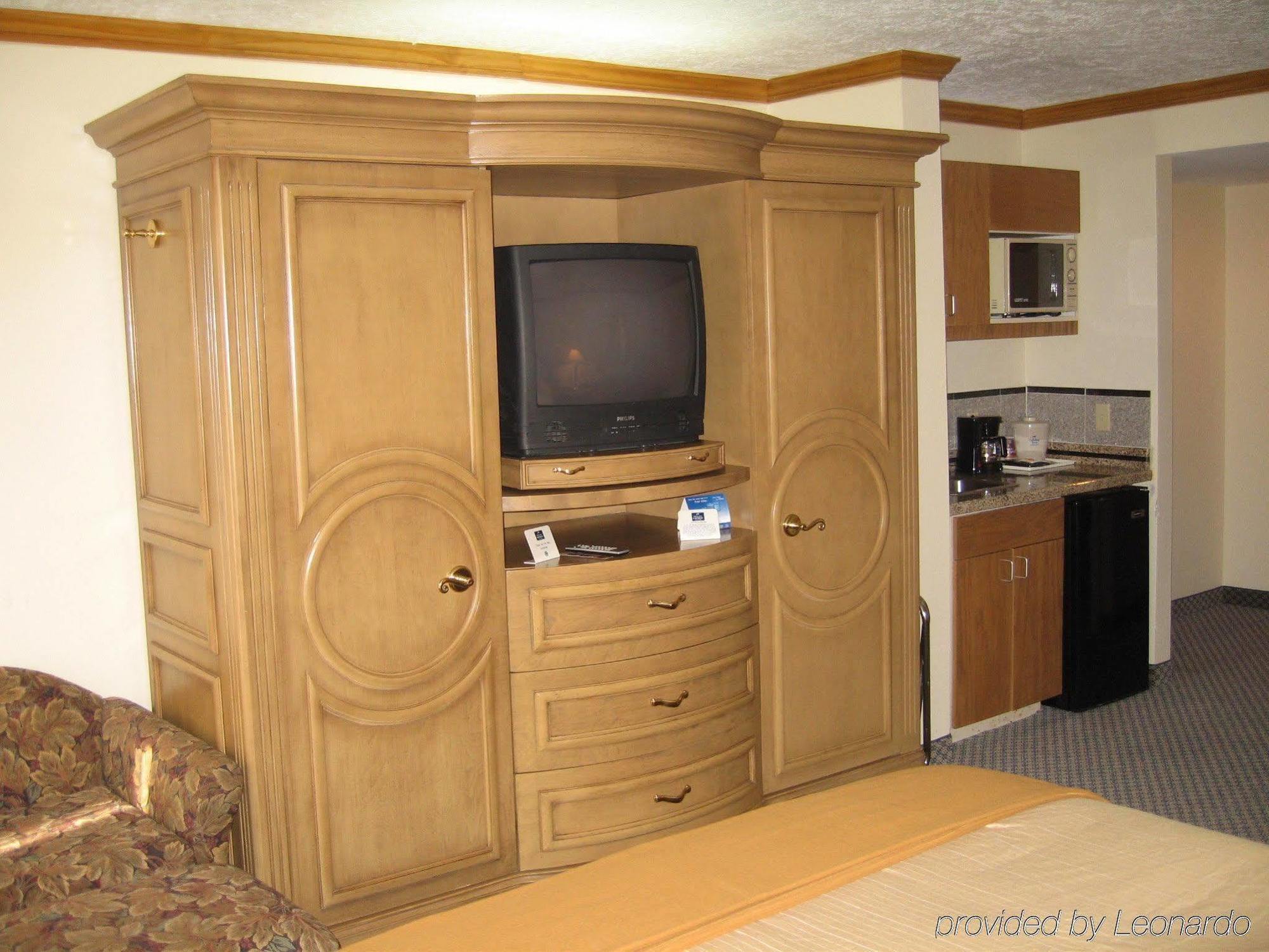 Comfort Inn & Suites Houston I-10 West Energy Corridor Rom bilde